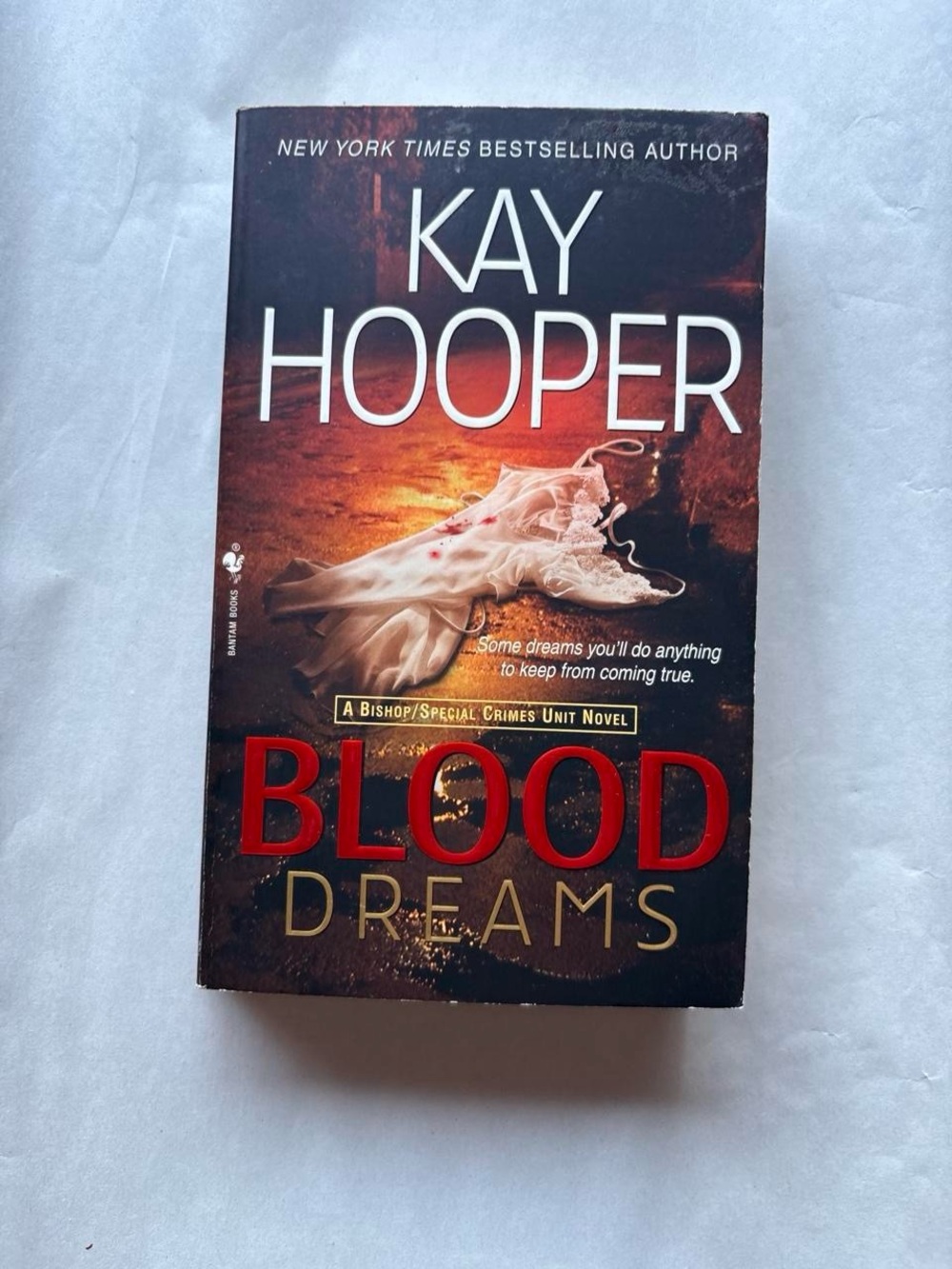 Blood Dreams by Kay Hooper